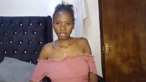 Snapshot of sebatrishaa chatting on September 29, 6:29 pm sebatrishaa online show from September 29, 6:29 pm