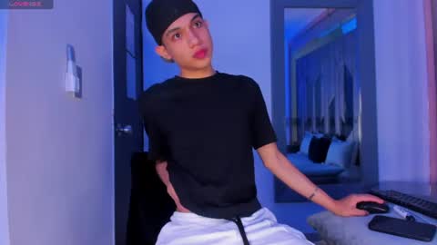 Sebastian online show from July 8, 9:07 pm