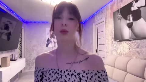 Lina online show from May 4, 7:42 pm