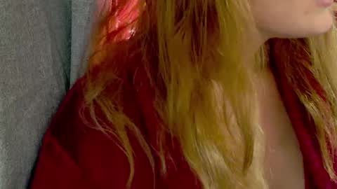 Anni online show from October 2, 11:09 am