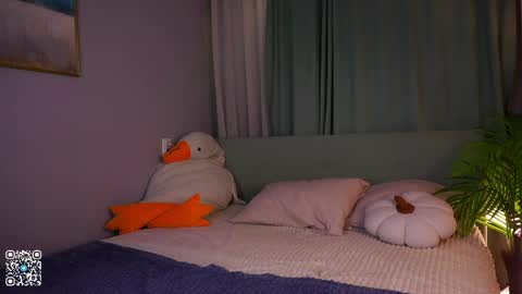Lily online show from April 26, 3:31 pm