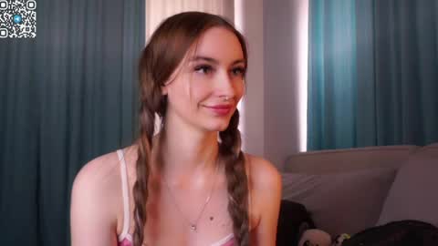 Lily online show from May 1, 3:11 am