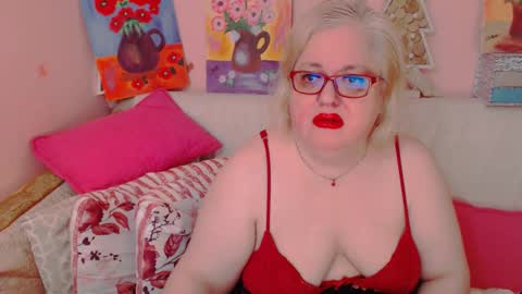 Alice online show from February 5, 9:29 pm