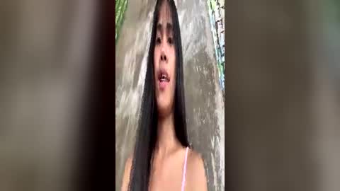 YU RI online show from June 17, 3:44 am