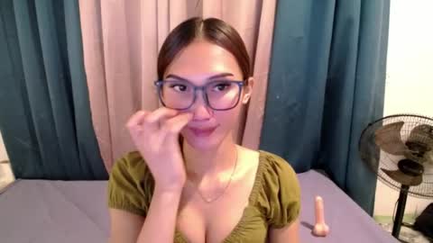 seductive_kimxxx online show from July 26, 12:30 am