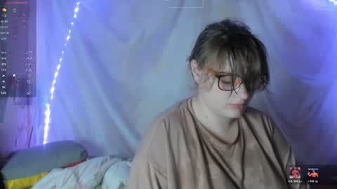 seductive_she_wolf online show from July 24, 3:31 pm