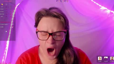 seductive_she_wolf online show from June 7, 7:35 am