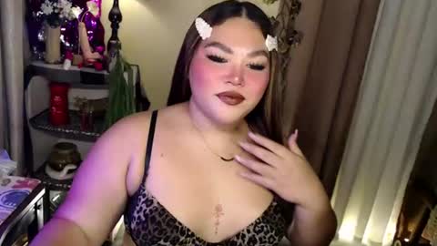 Its me Jazzi online show from July 13, 6:11 pm