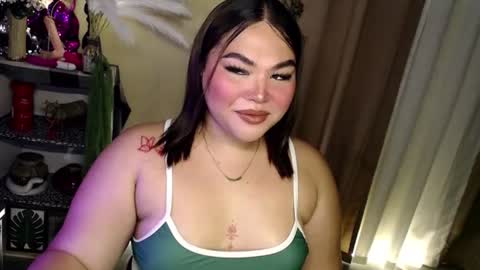 Its me Jazzi online show from July 18, 6:48 am