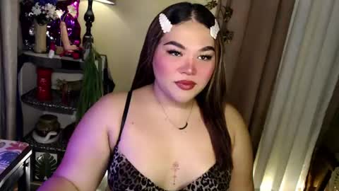 Its me Jazzi online show from July 14, 6:07 am