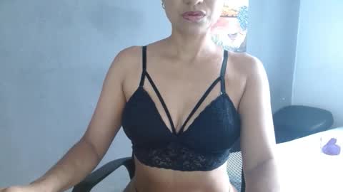 seductress_malia online show from March 16, 12:09 pm
