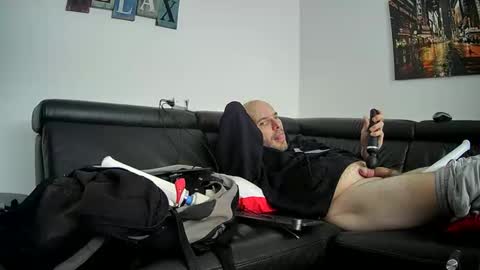 Snapshot of seeebi chatting on January 4, 11:54 am Sebastian online show from January 4, 11:54 am