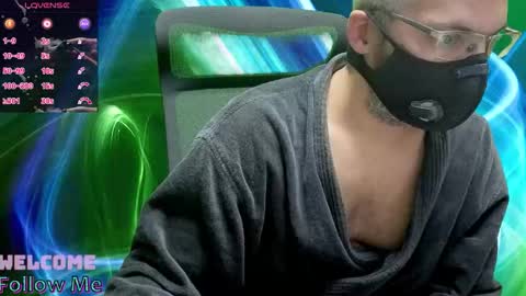 Snapshot of seewolf1000 chatting on November 2, 8:25 am seewolf1000 online show from November 2, 8:25 am