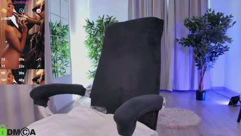 Selena online show from April 26, 1:42 pm