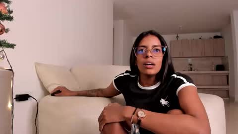 Adriana3 online show from December 20, 6:48 pm