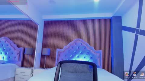 selenastonne online show from November 2, 12:32 am