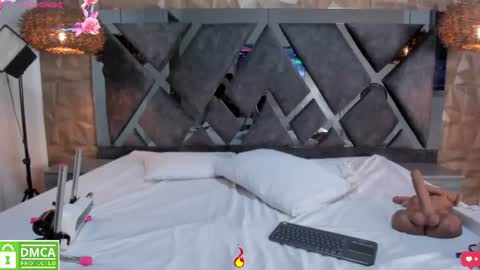 selene__lopez_ online show from July 8, 11:08 pm
