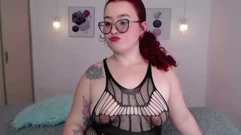 selene_rouse_ online show from June 20, 12:28 am