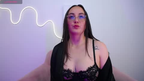 selene_swee online show from July 5, 5:42 pm