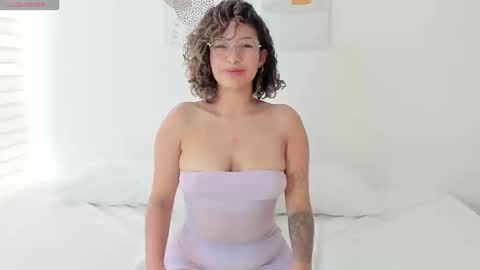 Sele online show from September 22, 8:57 pm