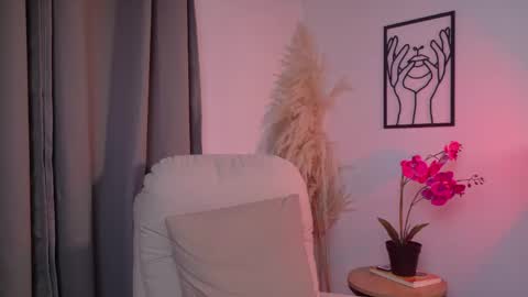 Selene Nova online show from April 23, 9:27 pm
