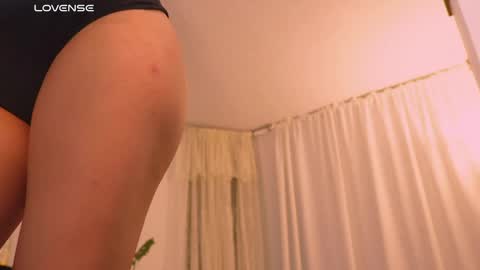 Selene online show from April 18, 2:02 am