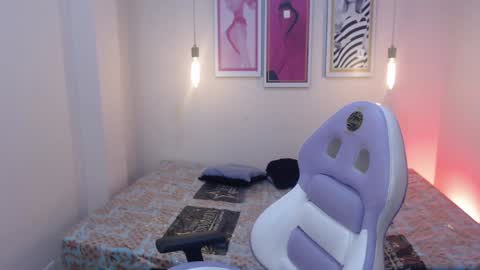 Mayte online show from February 6, 1:21 pm