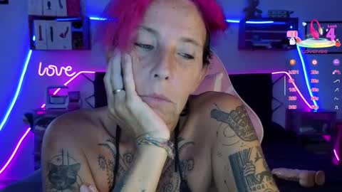 Selvaggia Del Caribe online show from October 6, 4:14 pm