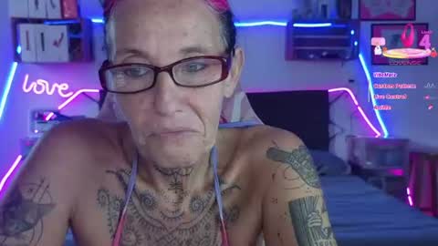Selvaggia Del Caribe online show from July 3, 6:34 pm