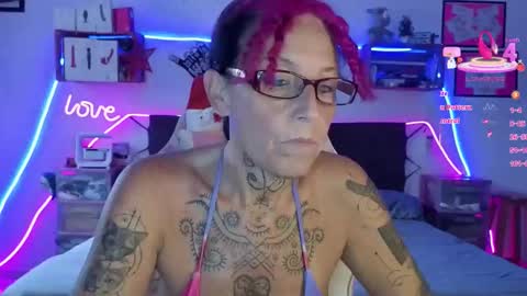 Selvaggia Del Caribe online show from January 5, 5:27 pm