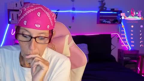 Selvaggia Del Caribe online show from September 17, 4:54 pm