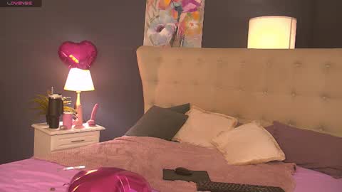 Seni bigtits bigboobs hard tits new anal ass hardcore bigass boobs bounce extreme online show from June 15, 1:41 am