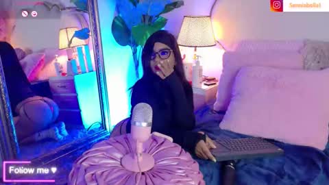 Sennia online show from February 27, 2:53 pm