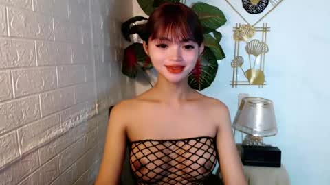 sensational_yeng online show from July 9, 7:40 pm