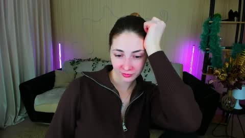 sensitiveheartt online show from November 23, 11:41 am