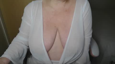 CRIS  online show from November 26, 9:06 am