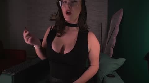 Snapshot of sensual_jassmine chatting on January 2, 6:12 pm Jasmine online show from January 2, 6:12 pm