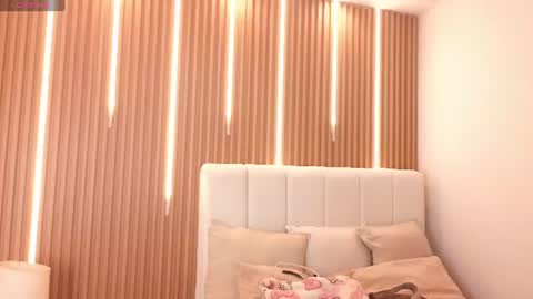 Sensual Kim77 online show from June 23, 12:33 pm