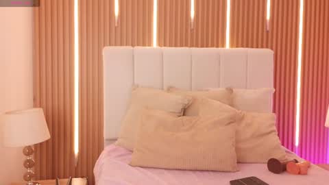 Sensual Kim77 online show from July 1, 12:58 pm