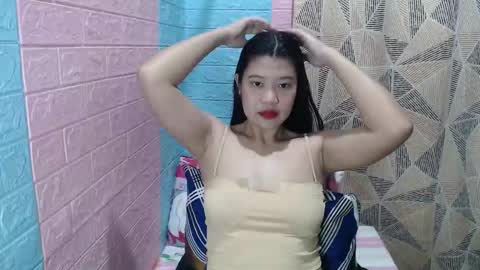 SensuousLips online show from December 16, 1:46 am