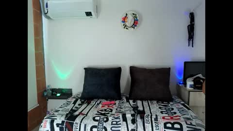 sephorandmonell online show from September 26, 8:39 pm