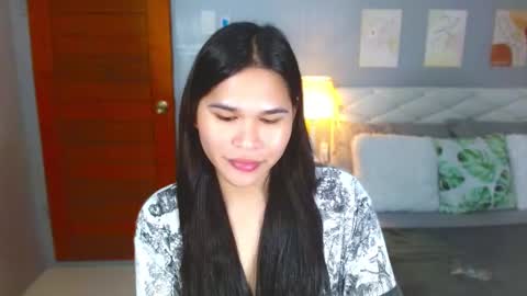 serenastra online show from March 9, 2:21 pm