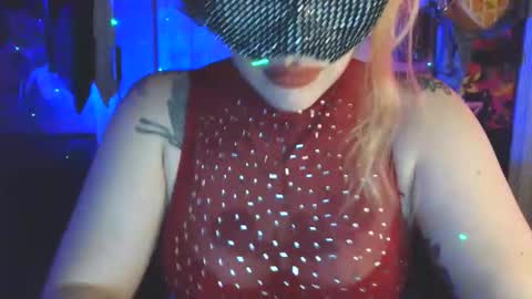 serencigarra online show from March 27, 6:08 am