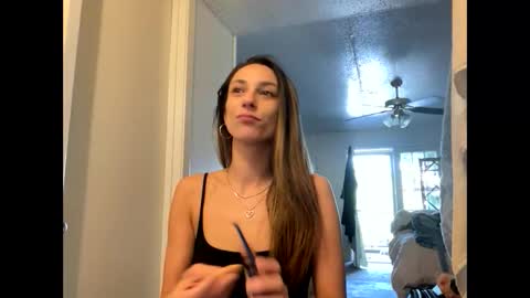serenityroseee online show from May 4, 10:49 pm