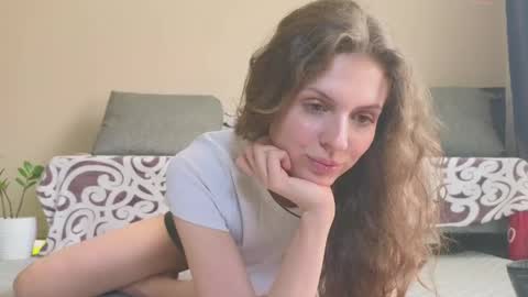 Hey Guys and Girls non-binary personalities  Im Sereta online show from May 4, 11:39 am
