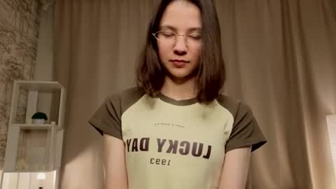 Melissa online show from April 14, 8:23 pm