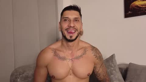 HEY IM SETH online show from June 2, 11:40 pm