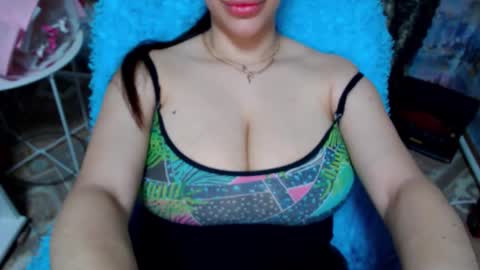 seu_cute online show from December 19, 7:59 am