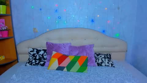 Mary online show from March 5, 2:03 am