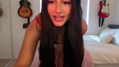 Sienna A online show from February 10, 11:08 pm